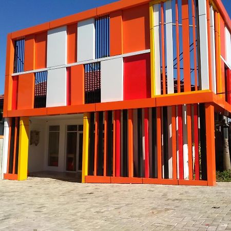 Djo Front One Inn Bengkulu Kültér fotó