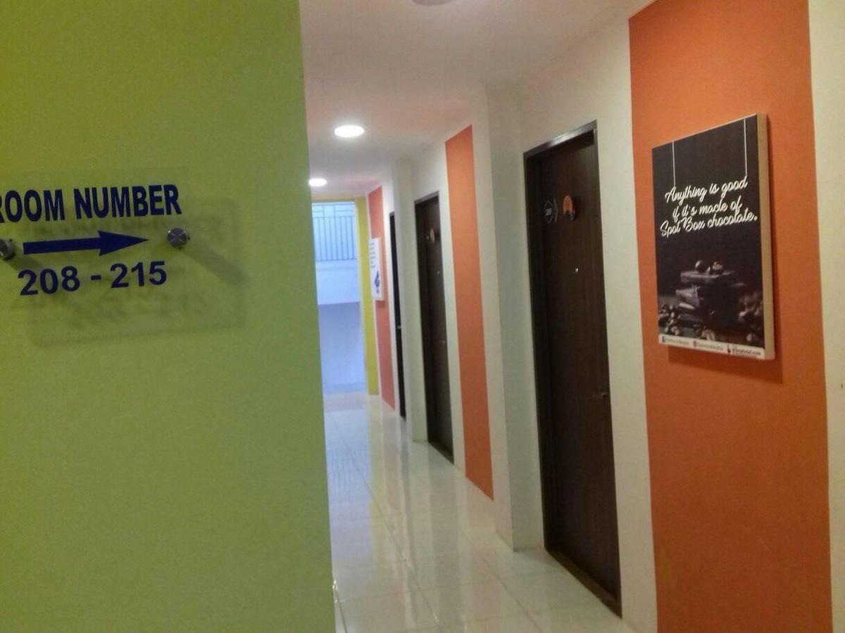 Djo Front One Inn Bengkulu Kültér fotó
